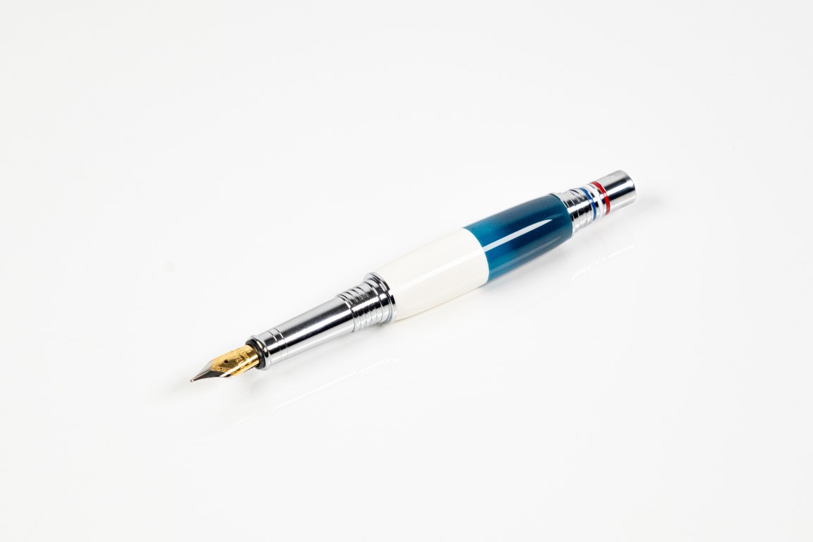 Modèle parlementaire - 101 - Chrome - Bleu blanc rouge framboise 4