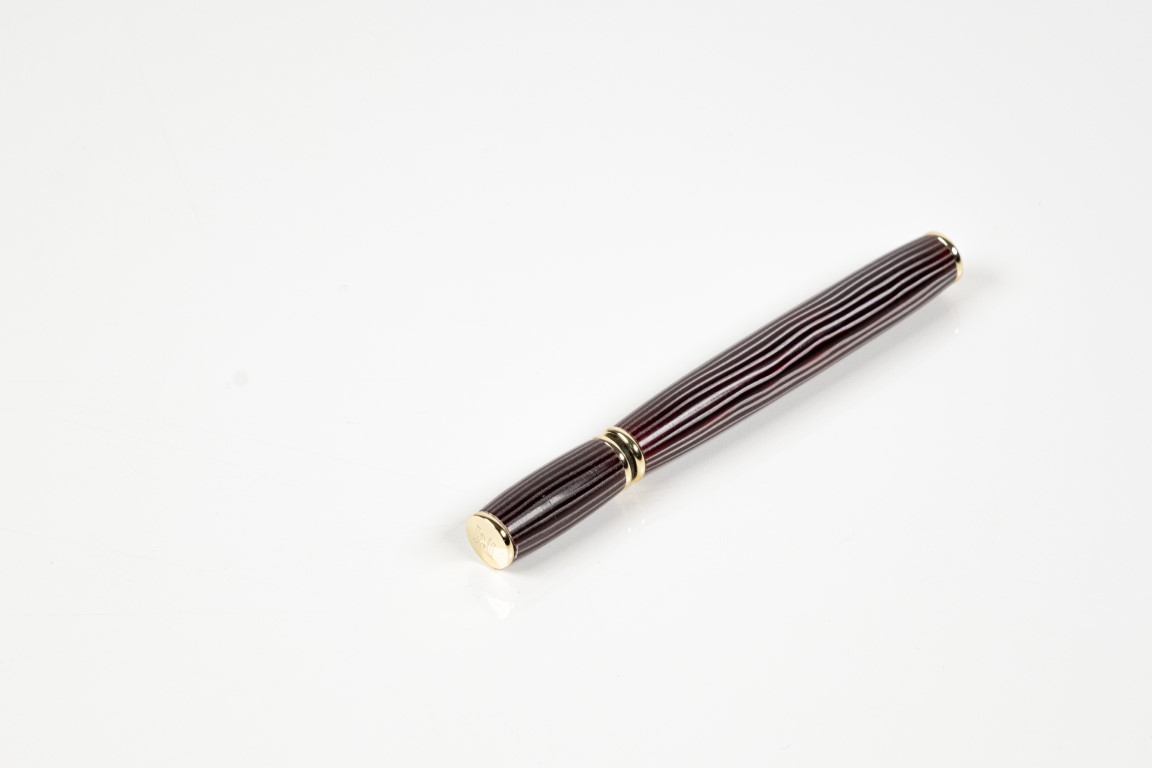 Plaqué or - 146 - Bronze bordeaux rayé 2