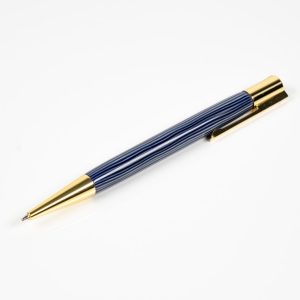 32. Rayé bleu noir