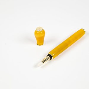 132. Bouton d&rsquo;or